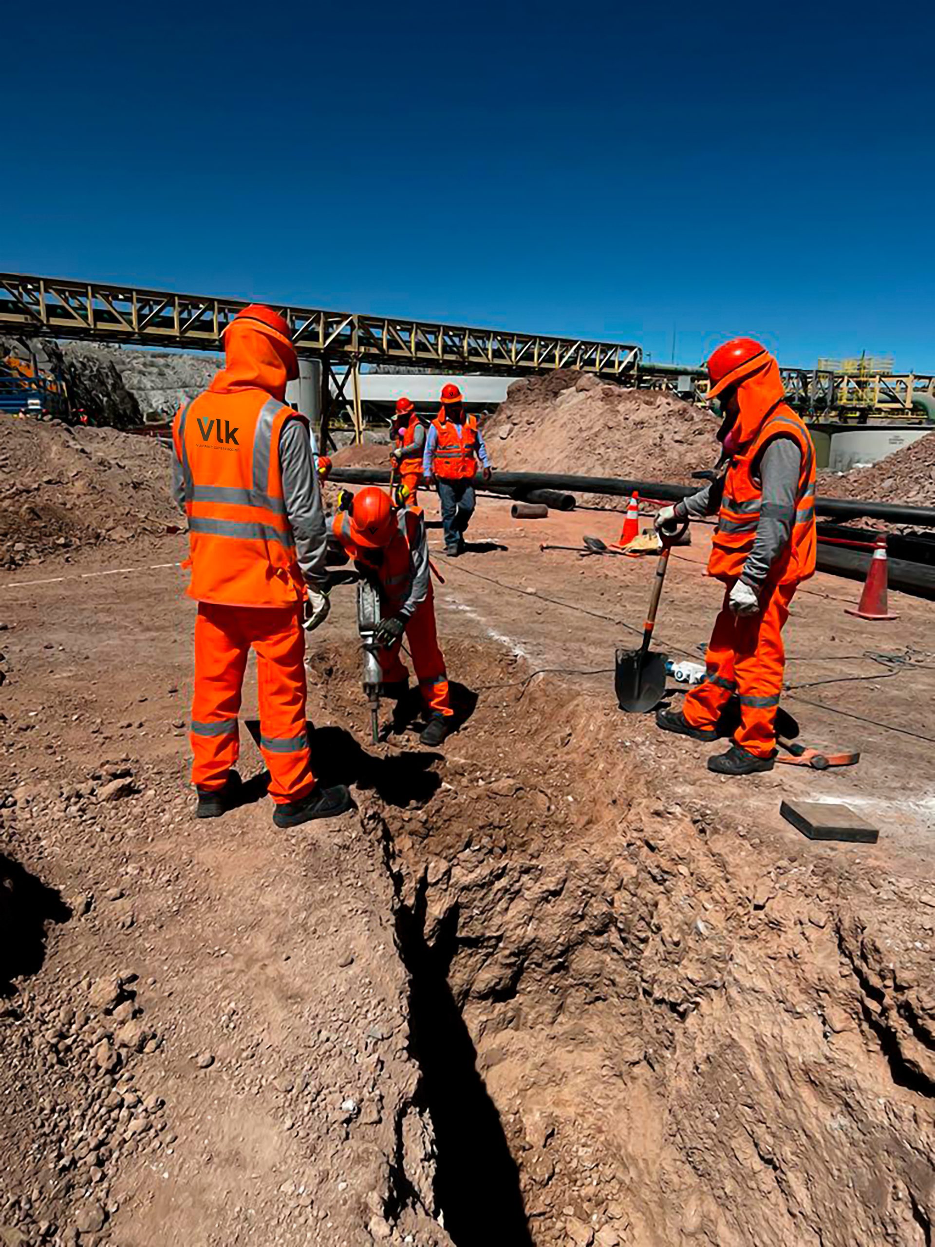 MEJORAMIENTO DEL TRAZO Y REFORZAMIENTO DE LA TUBERÍA DE AGUA RECUPERADA DE 10″
