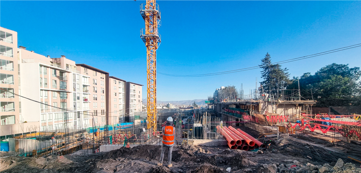 CONSTRUCCIÓN DE SÓTANOS Y SUPERESTRUCTURA CONDOMINIO HOME II